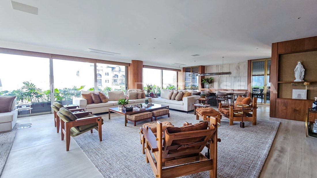 Condo in São Paulo, State of São Paulo, Brazil 1 - 17636015