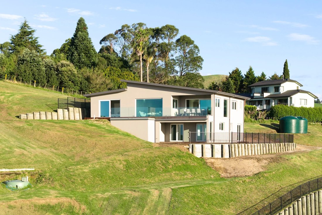 House in Tauranga, Bay of Plenty, New Zealand 2 - 17630536