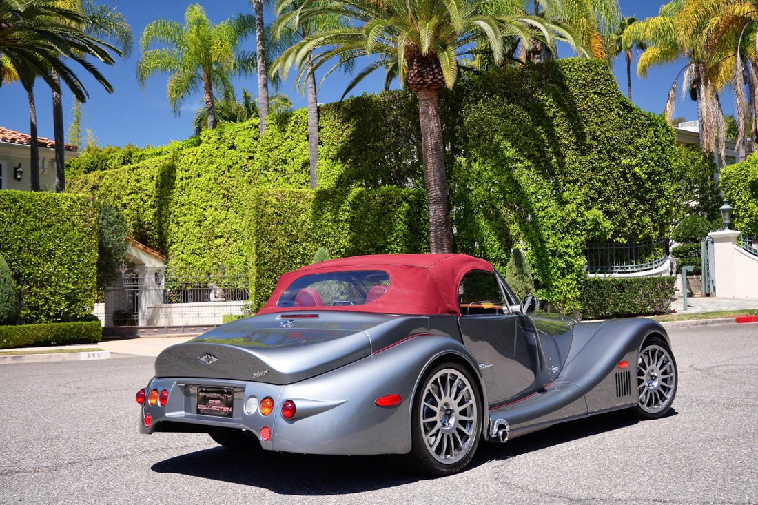 Cabriolet in West Hollywood, CA, United States 5 - 17630392