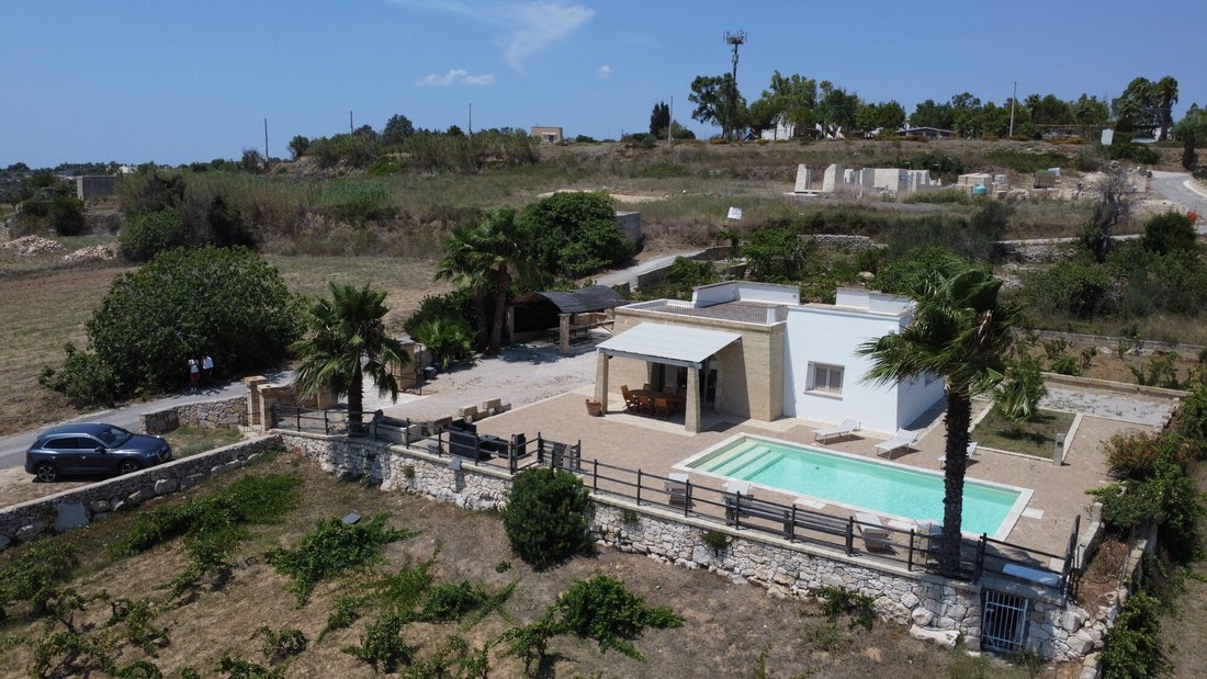 Villa in Salve, Apulia, Italy 1 - 17637367