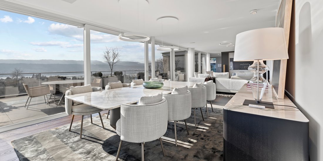 penthouse 3 bedrooms 2 bathrooms in Herrliberg, Switzerland