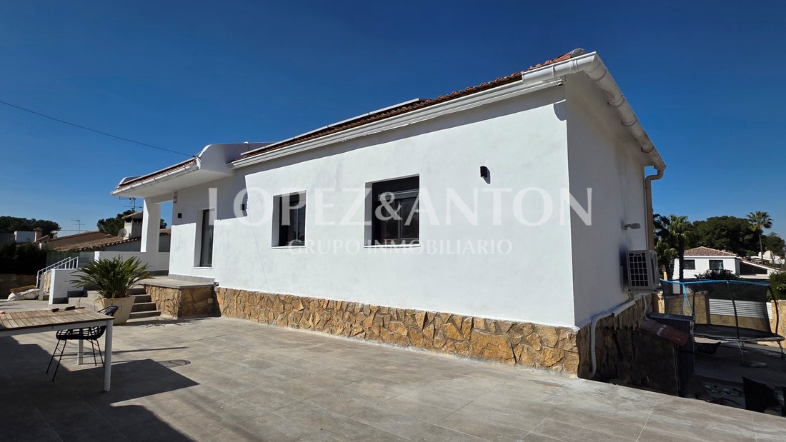Villa in l'Eliana, Valencian Community, Spain 5 - 17640311