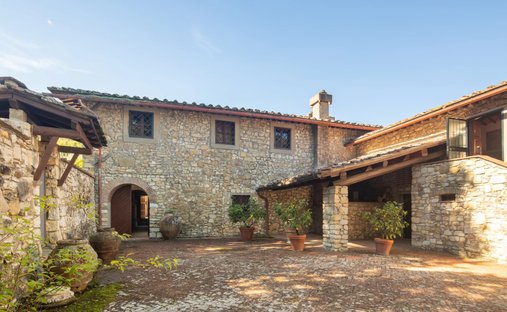 Tuscany| Historic Tuscan Castle With Land For Sale Near Florence