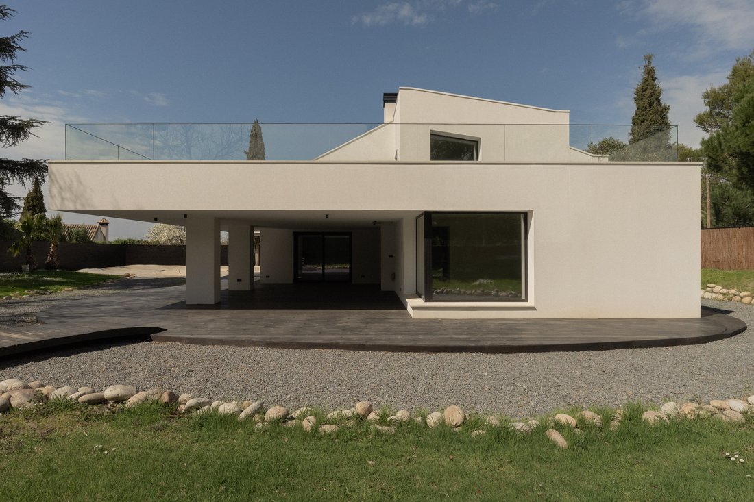 Villa in Boadilla del Monte, Comunidad de Madrid, Spain 1 - 17640026