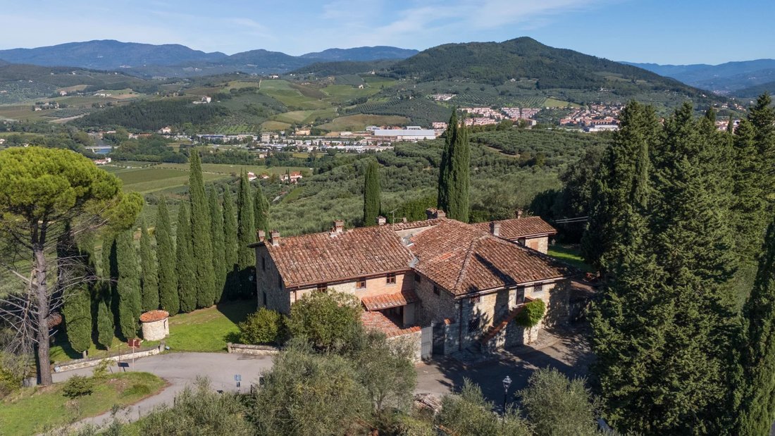 Villa in Rignano sull'Arno, Tuscany, Italy 2 - 17641707