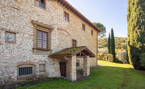 Tuscany| Historic Tuscan Castle With Land For Sale Near Florence