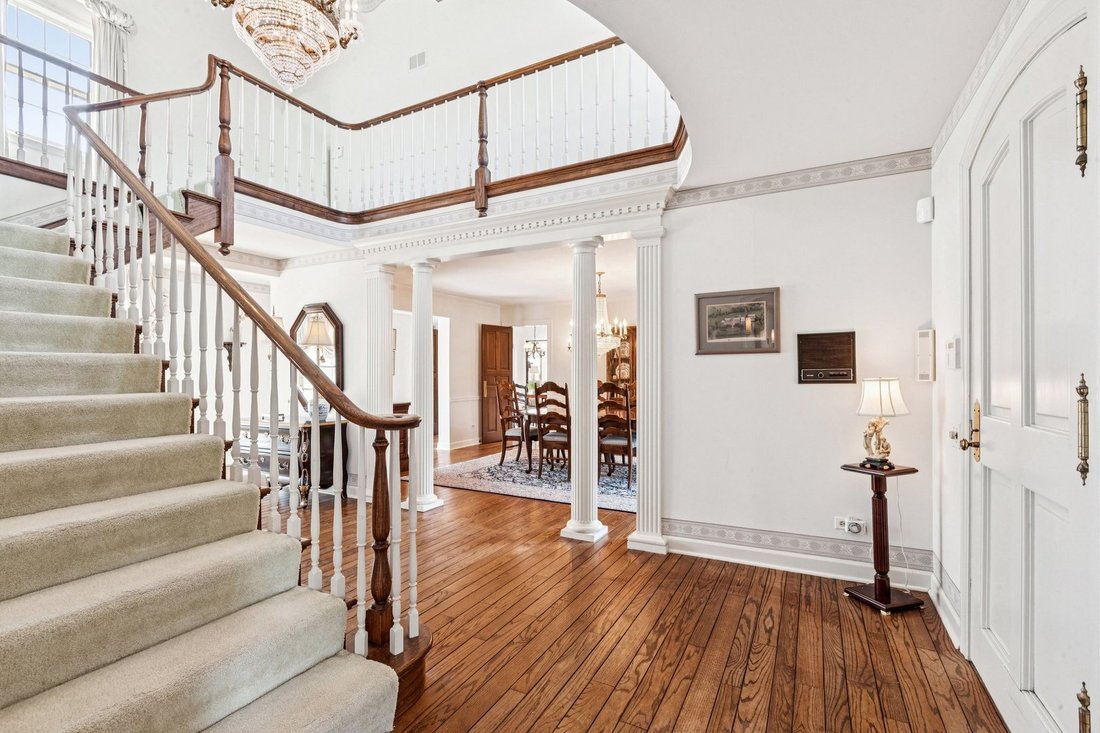 House in Palatine, Illinois, United States 4 - 17639625