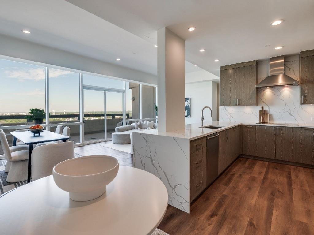 Condo in Dallas, Texas, United States 4 - 17640555