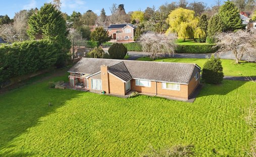 House in Swanland, England 1