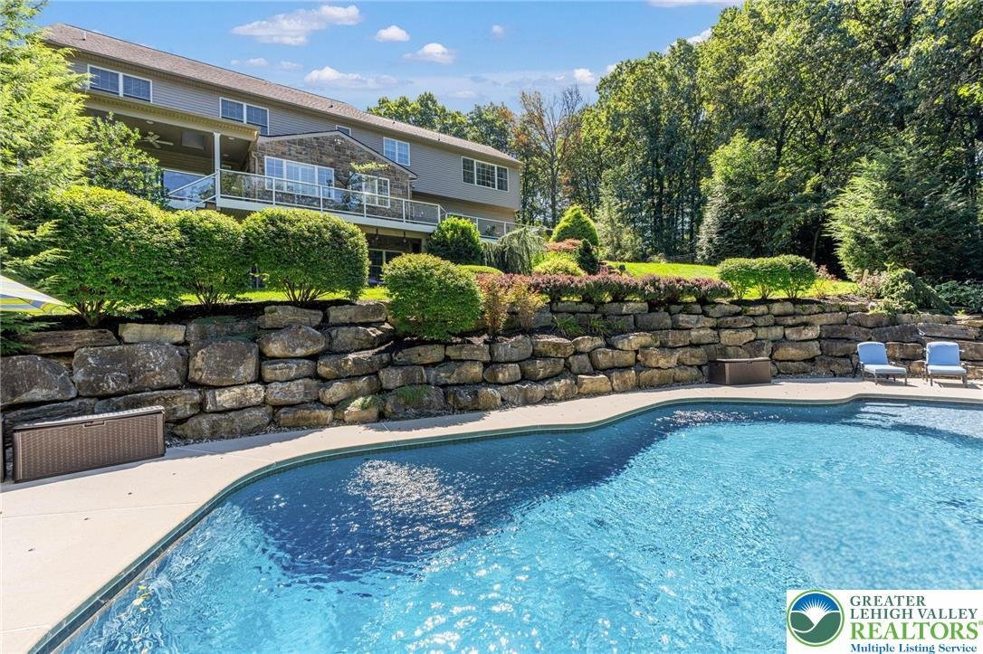 House in North Whitehall Twp, Pennsylvania, United States 4 - 17640029