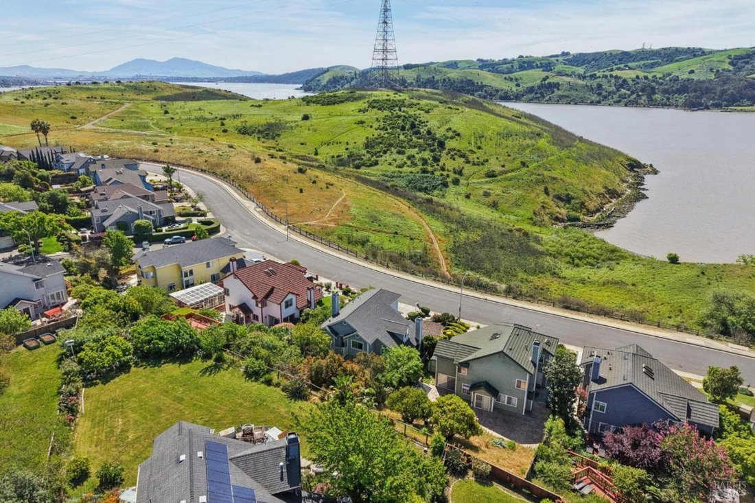 House in Vallejo, California, United States 5 - 17641637