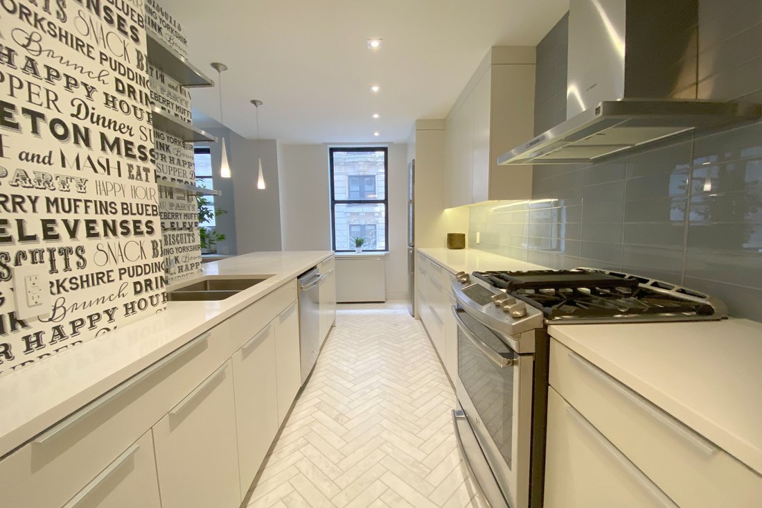 Co Op in New York, New York, United States 3 - 17641912