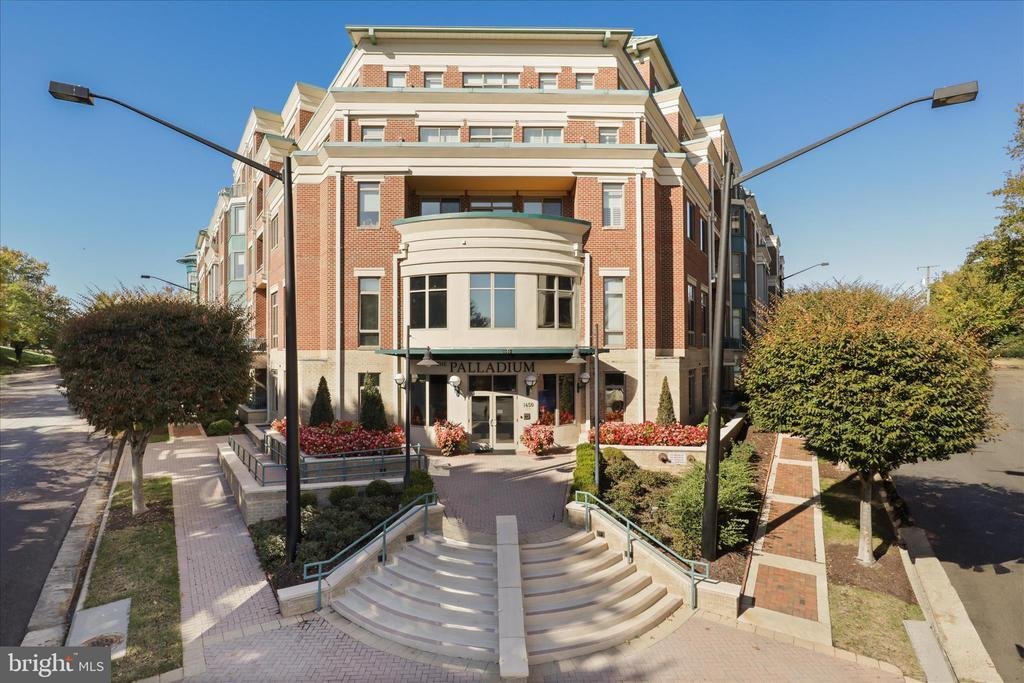 Apartment in McLean, Virginia, United States 2 - 17640111