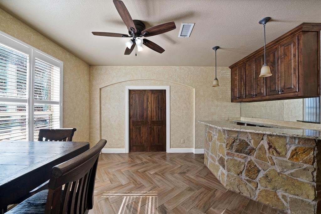 House in Venus, Texas, United States 4 - 17640574