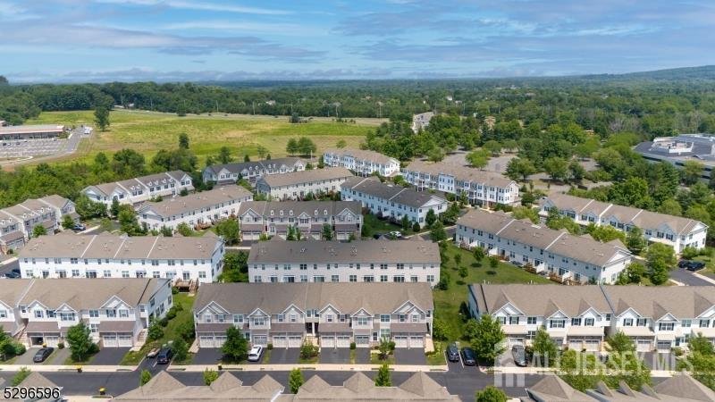 Condo in Montgomery, New Jersey, United States 3 - 17639796