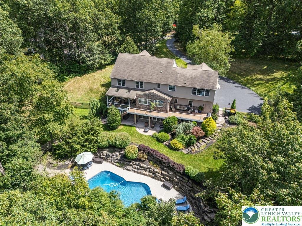 House in North Whitehall Twp, Pennsylvania, United States 2 - 17640029