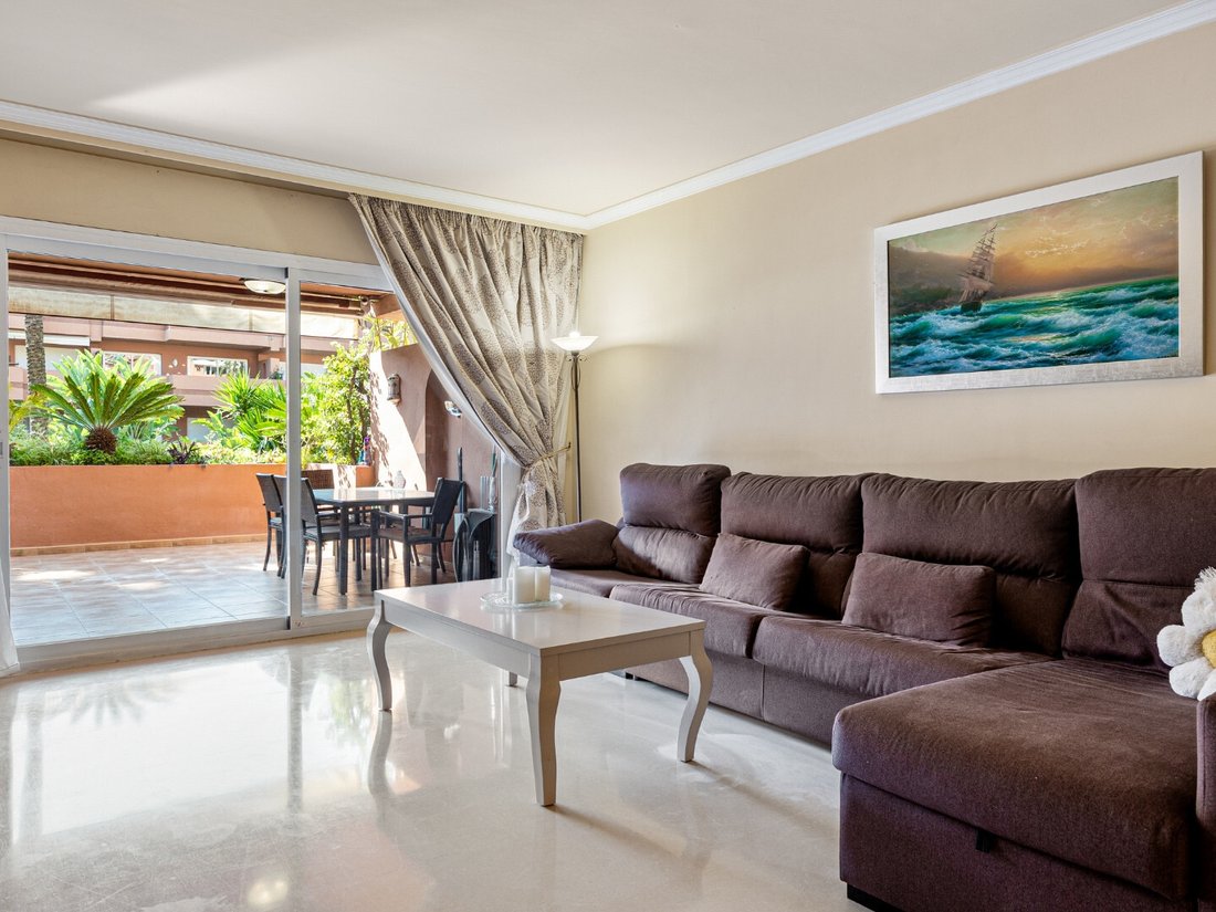 Apartment in Puerto Banus, Marbella, Spain 2 - 17642010
