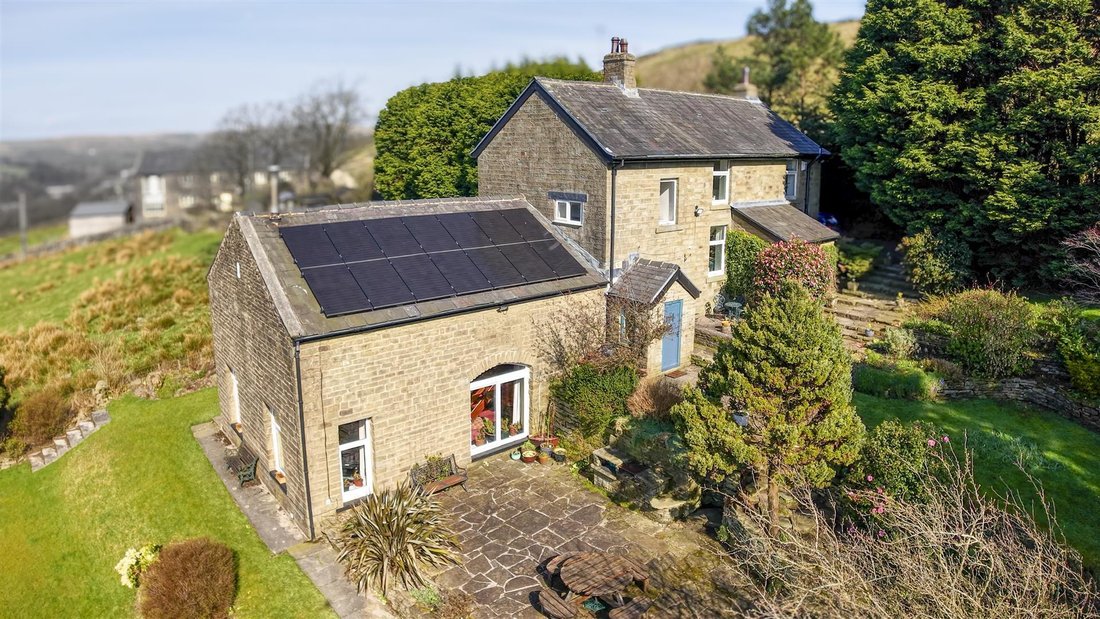 House in Crawshawbooth, Borough of Rossendale, England 1 - 17641006