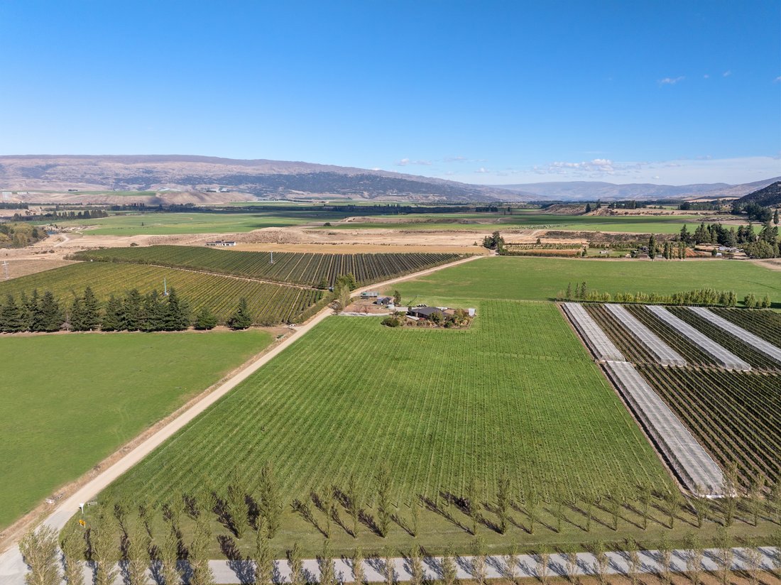 Queensberry, Otago, New Zealand 3 - 17641936