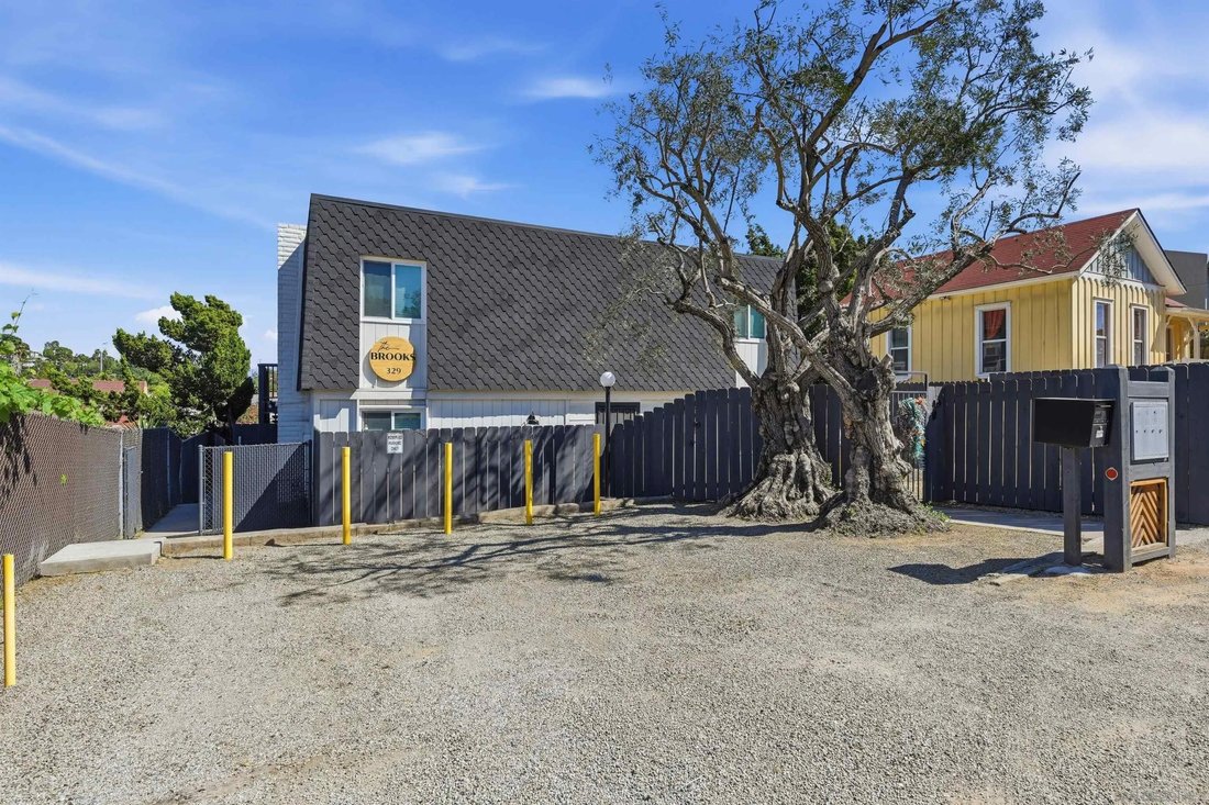 Fallbrook, California, United States 1 - 17640679