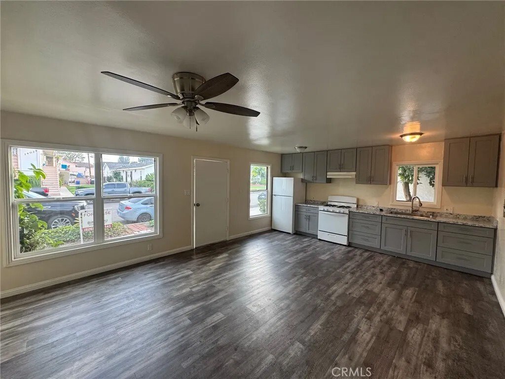 Whittier, California, United States 4 - 17606914