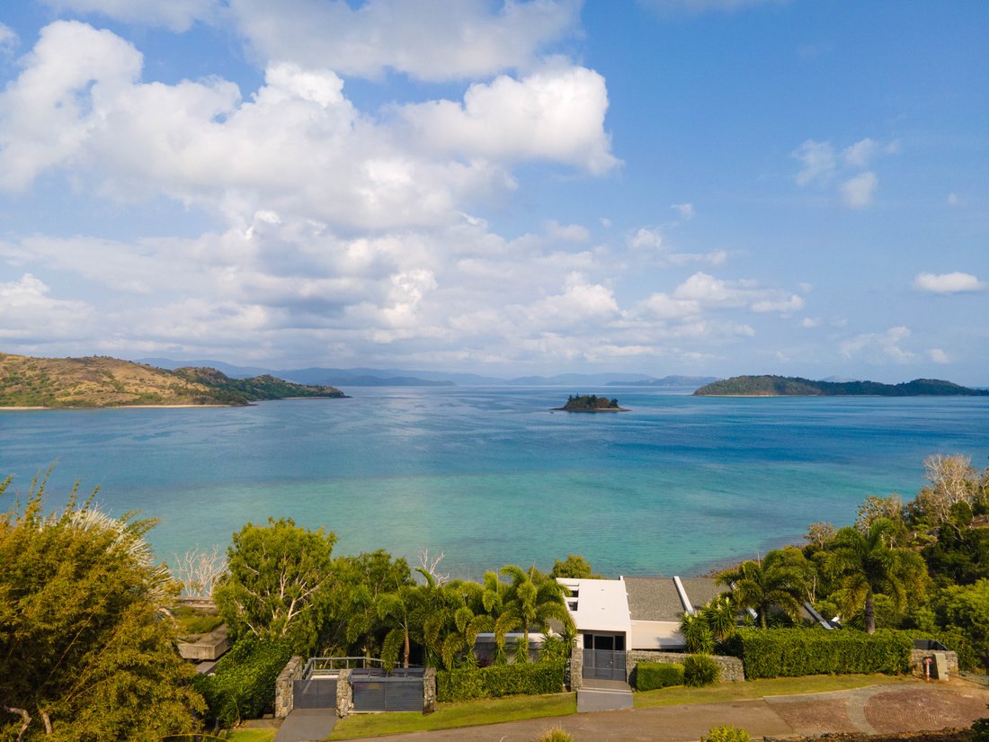 Land in Hamilton Island, Queensland, Australia 1 - 17641963