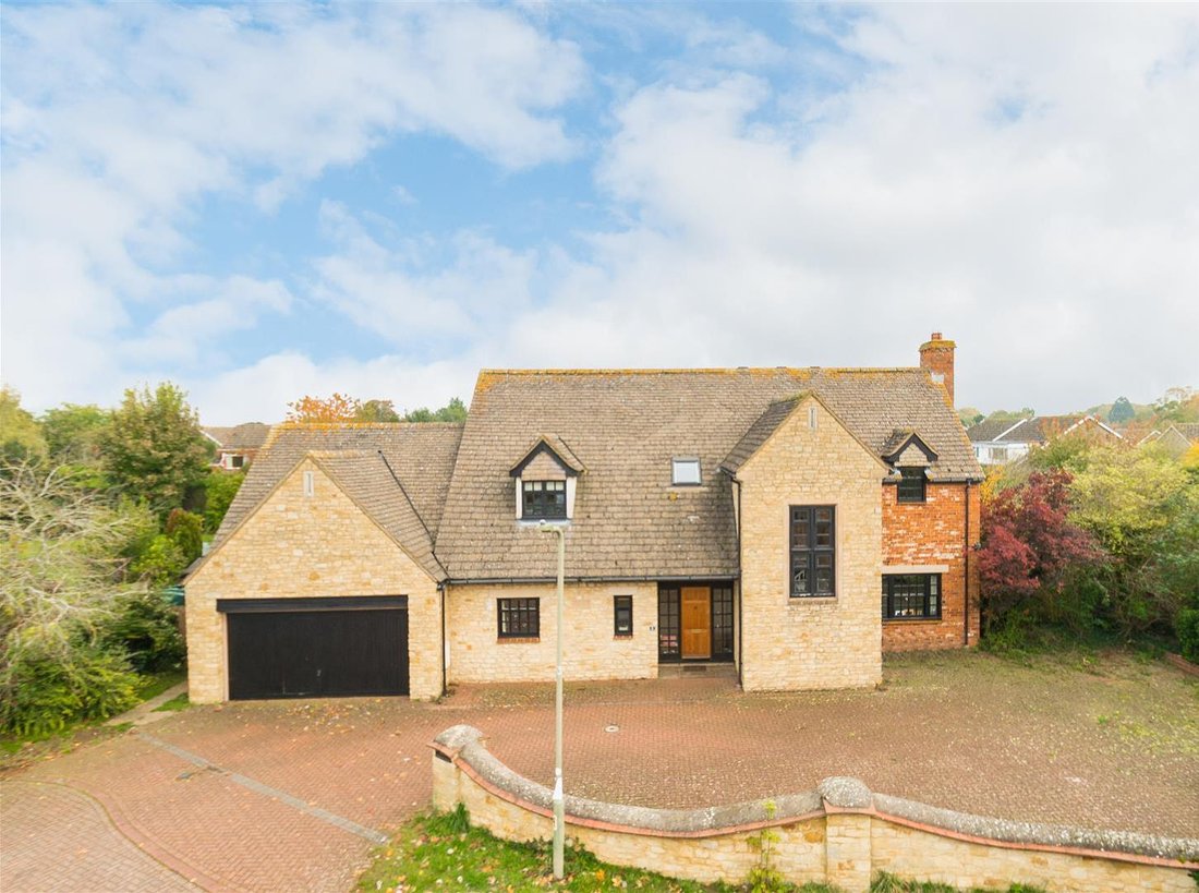 House in Oxfordshire, England 1 - 17641034