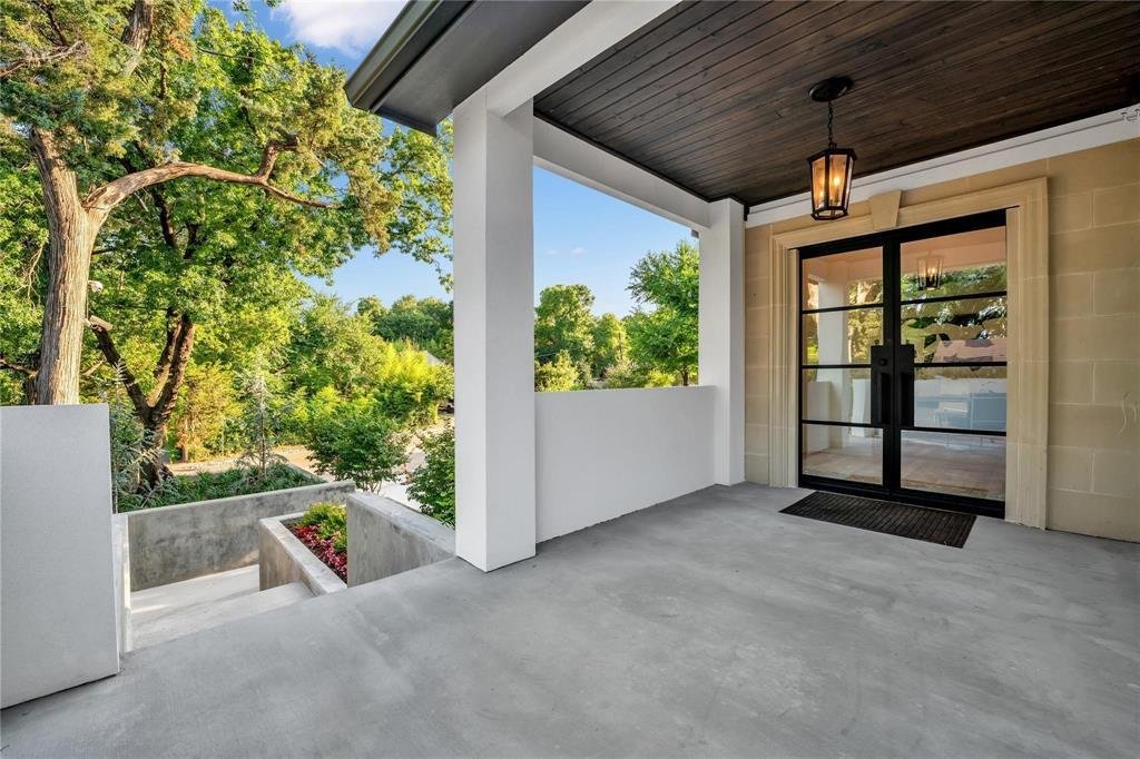 House in Dallas, Texas, United States 3 - 17640523