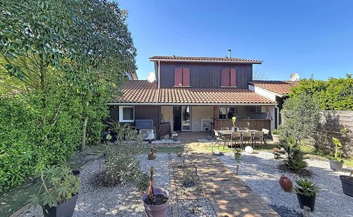 House in Sanguinet, Nouvelle-Aquitaine, France 1