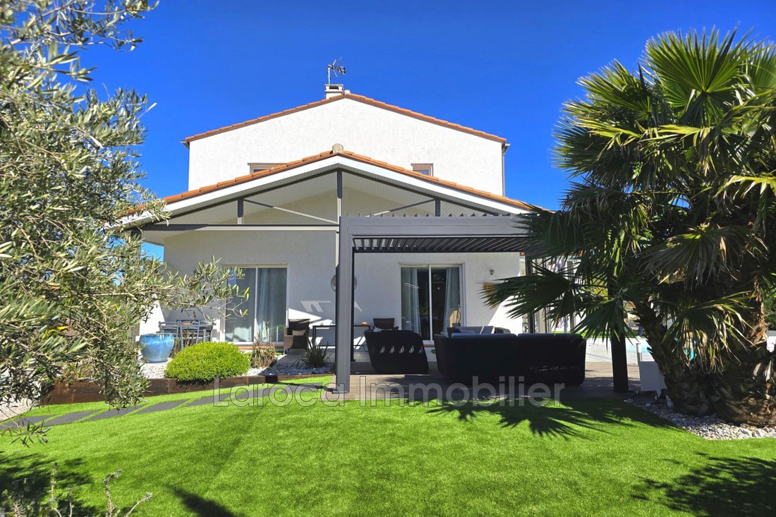 Villa in Montesquieu-des-Alberes, Occitania, France 3 - 17640916