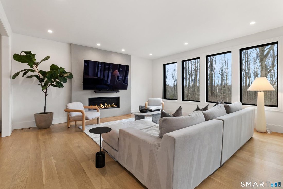 House in Newtown, Connecticut, United States 4 - 17641643