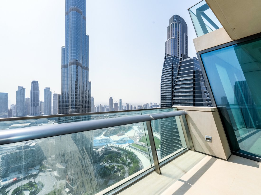 Apartment in Downtown Dubai, Dubai, United Arab Emirates 2 - 17643362
