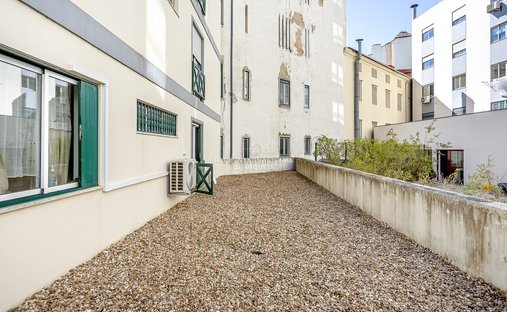 Apartment in Misericordia, Lisbon, Portugal 1