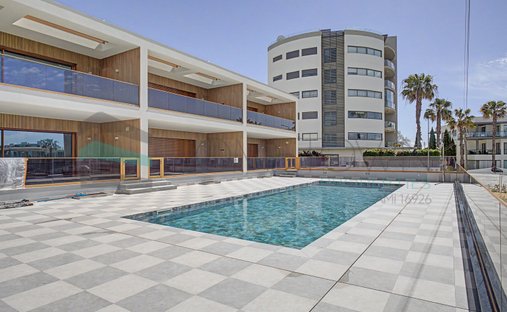Appartamento a Quarteira, Algarve, Portogallo 1