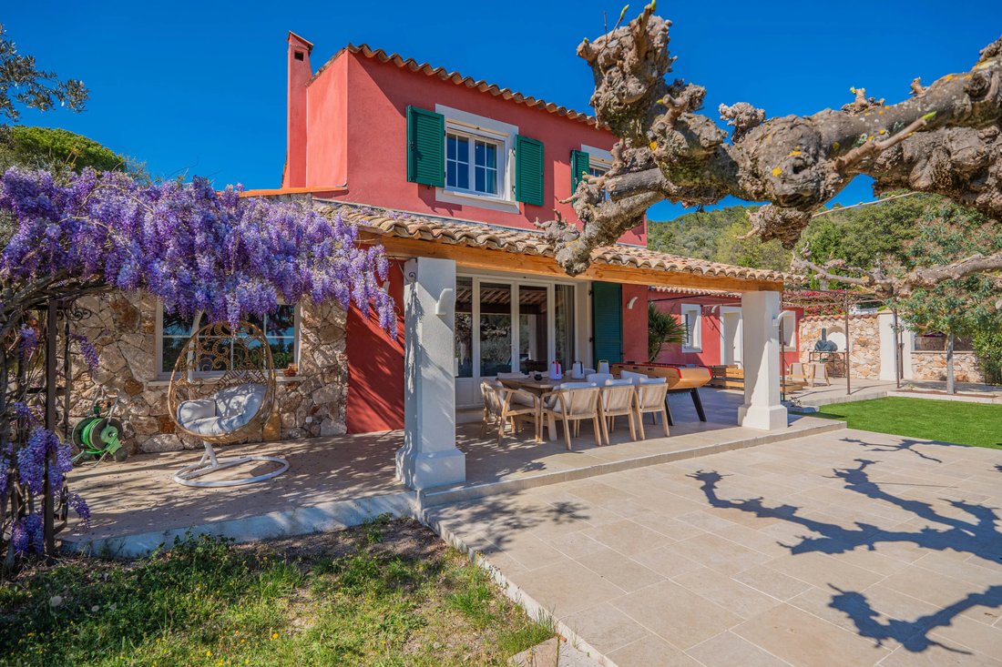 Villa in Callas, Provence-Alpes-Côte d'Azur, France 2 - 17642210