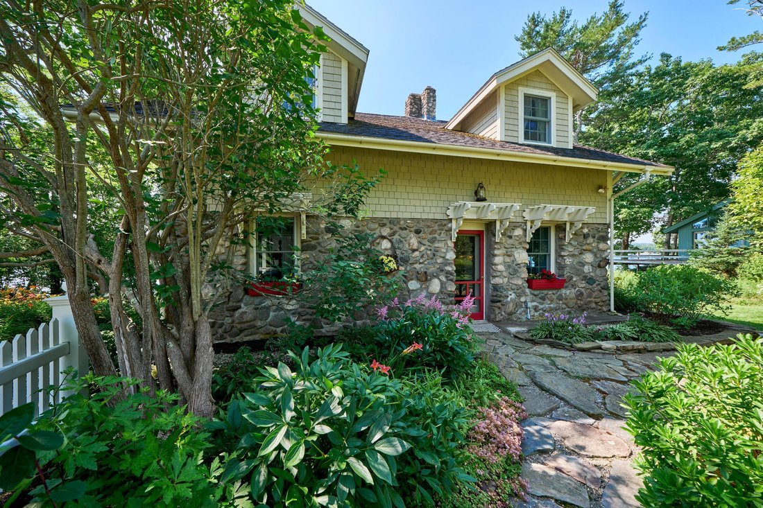 House in Belfast, Maine, United States 5 - 17643959