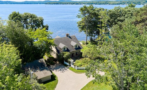 House in Belfast, Maine, United States 1