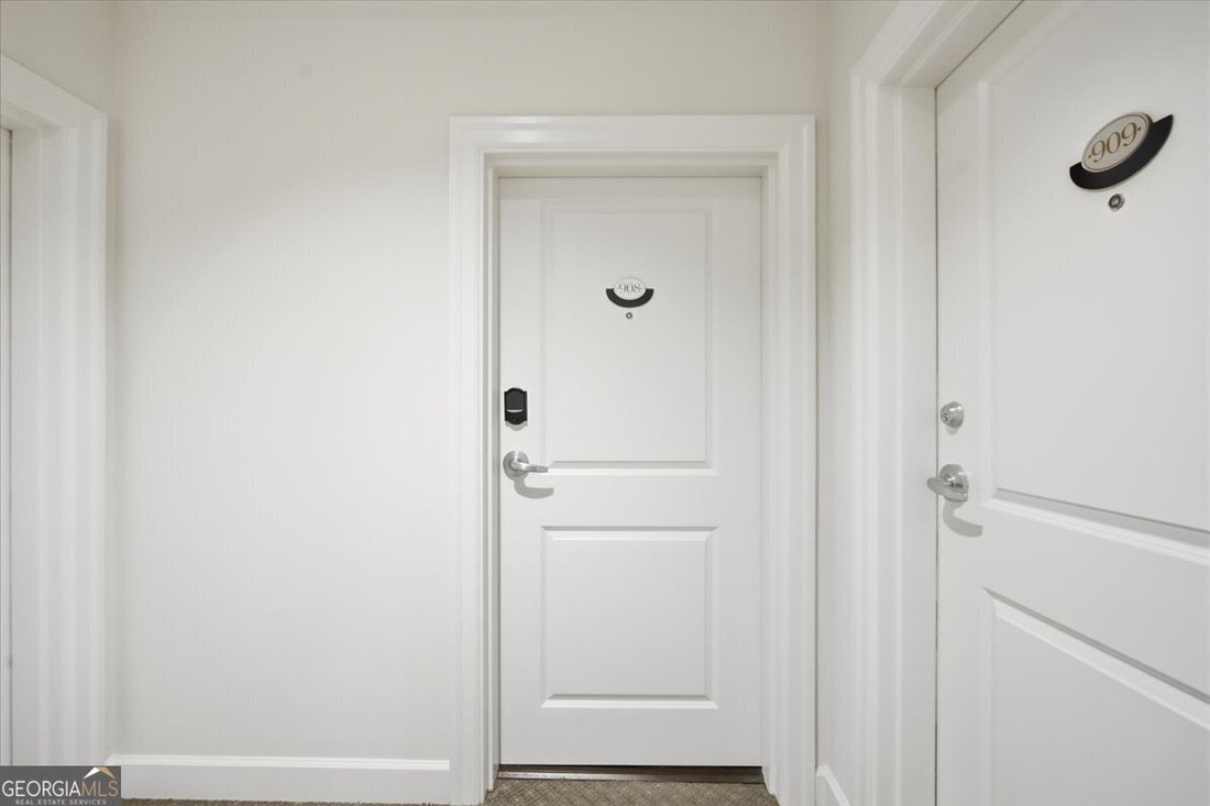 Condo in Atlanta, Georgia, United States 3 - 17644026