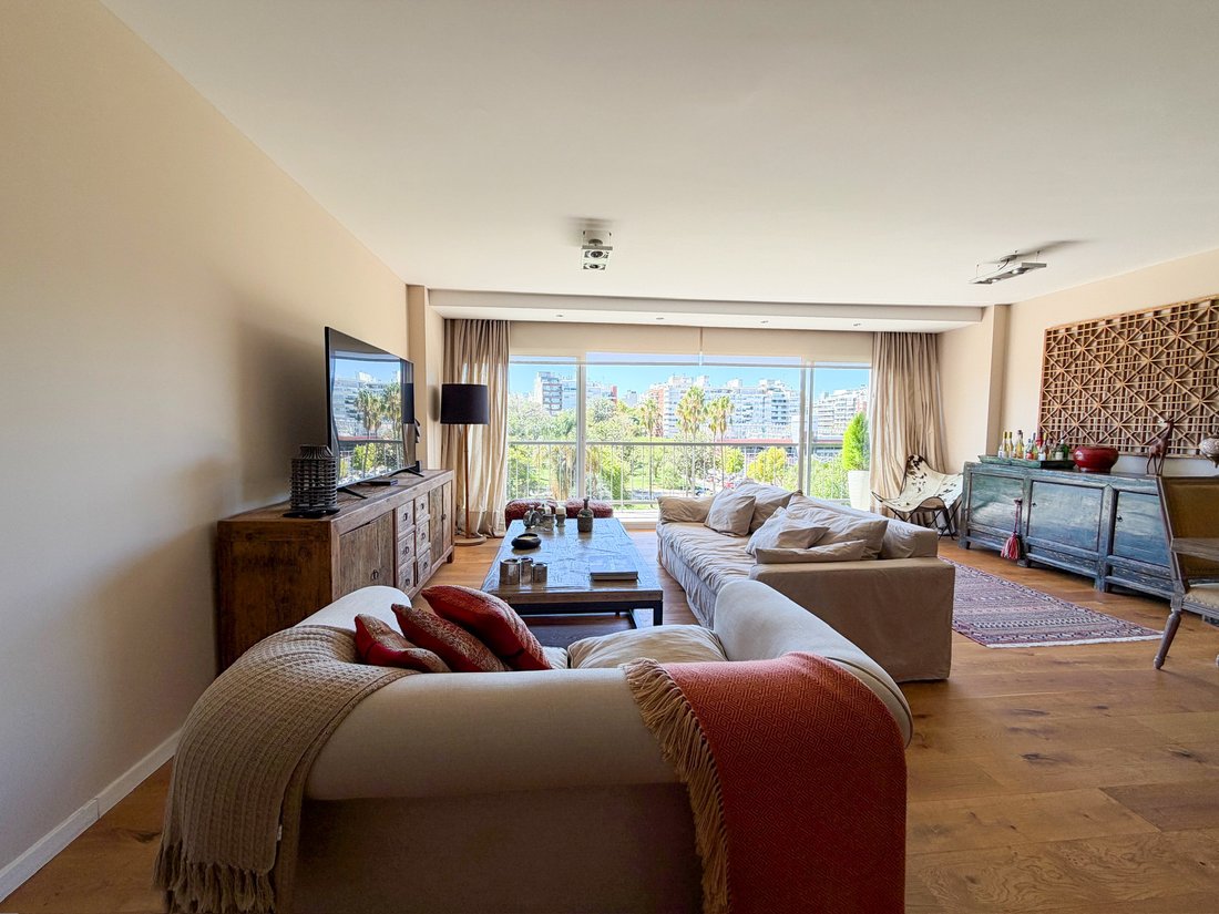 Apartment in Montevideo, Departamento de Montevideo, Uruguay 4 - 17650354