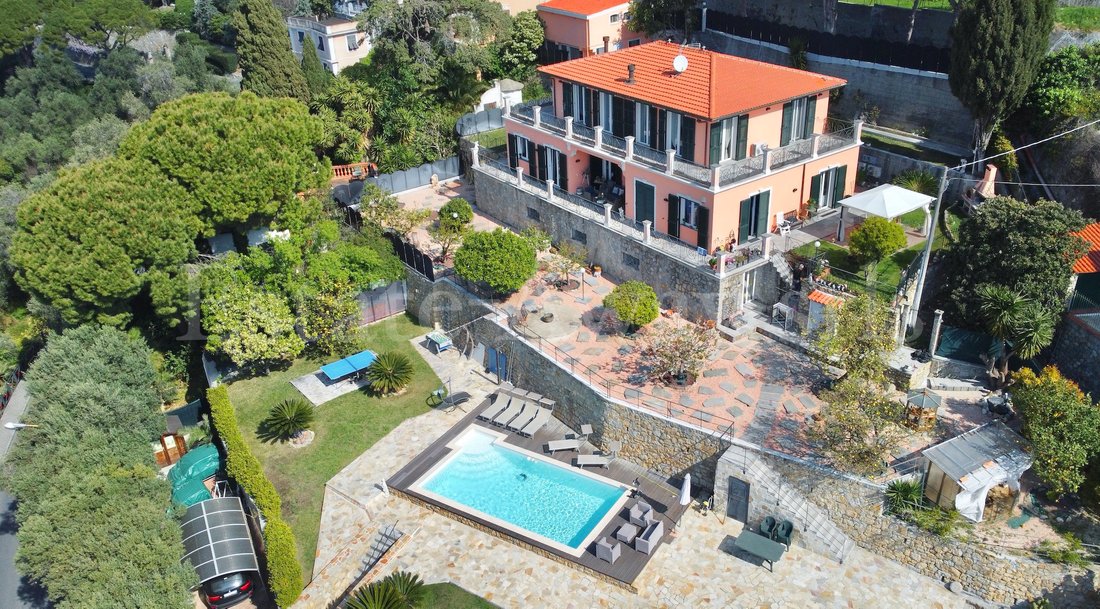 Villa in Bordighera, Liguria, Italy 2 - 17660829