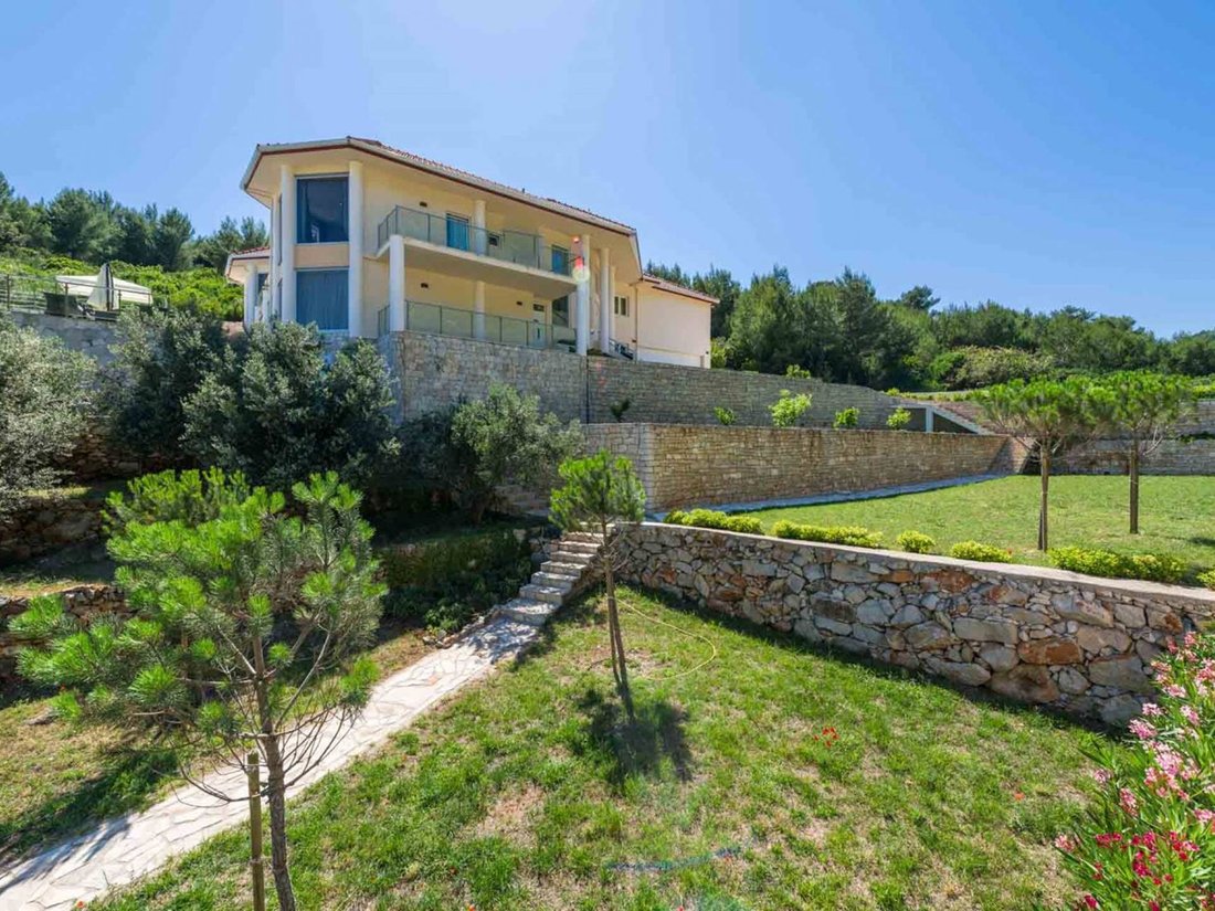 Villa in Blato, Dubrovnik-Neretva County, Croatia 4 - 17660793