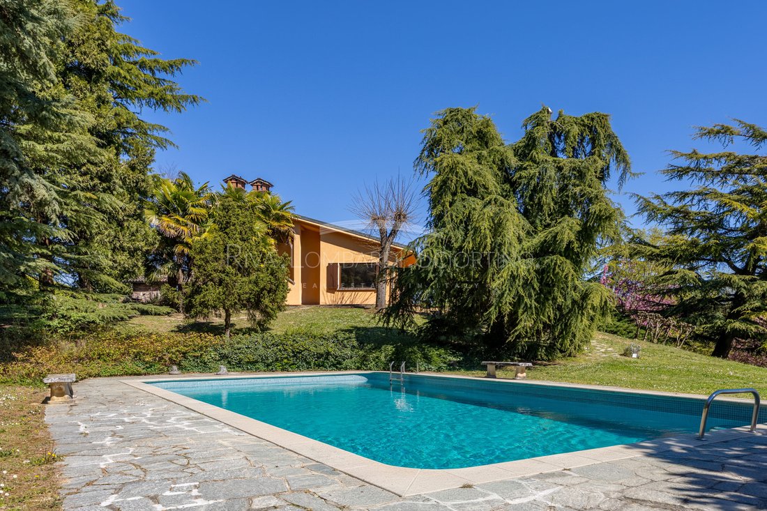 Villa in Cuccaro Monferrato, Piedmont, Italy 1 - 17644766