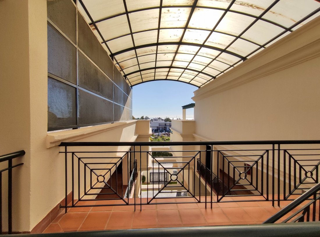 Penthouse in Nueva Andalucia, Marbella, Spain 4 - 17645948