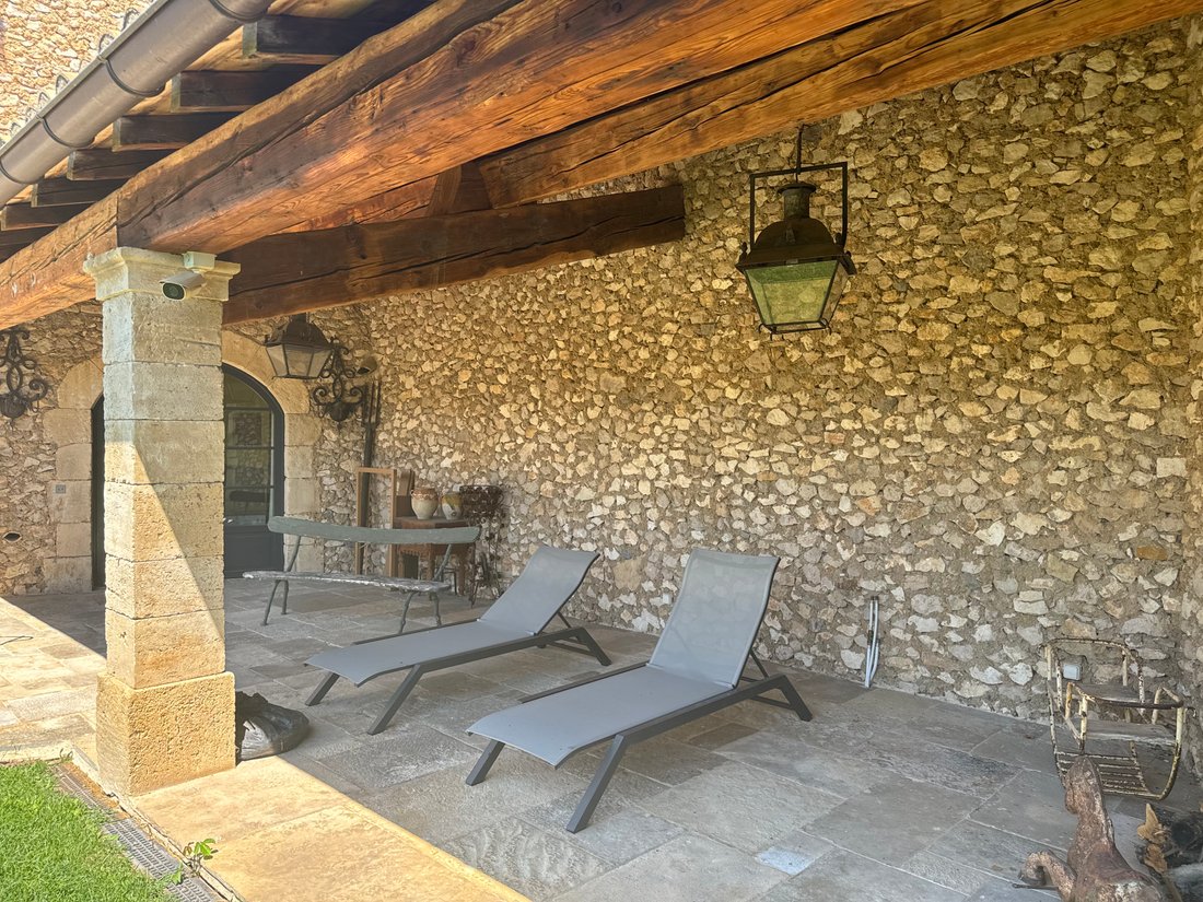 House in Eygalières, Provence-Alpes-Côte d'Azur, France 5 - 17658949