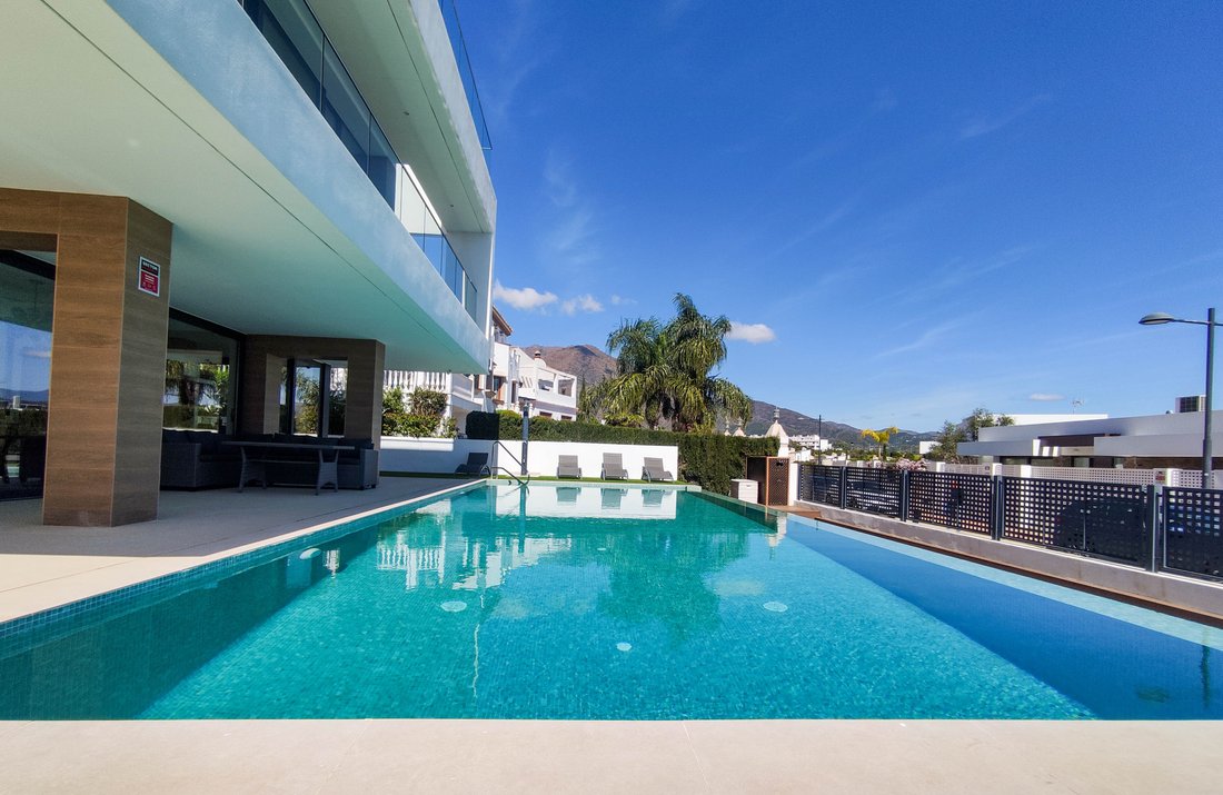 Villa in Estepona, Andalusia, Spain 2 - 17646289