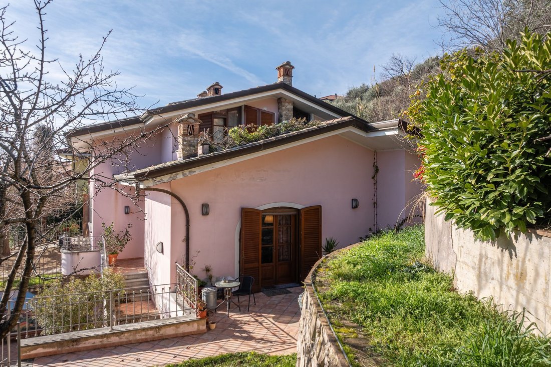 Villa in Bargecchia, Tuscany, Italy 5 - 17652664