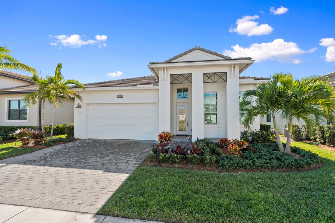Port St. Lucie, Florida, United States 3 - 17644374