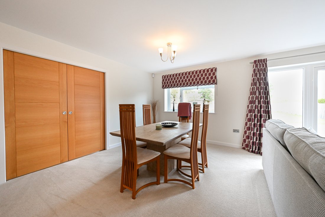 Chalet in Ringwood, England 4 - 17655388