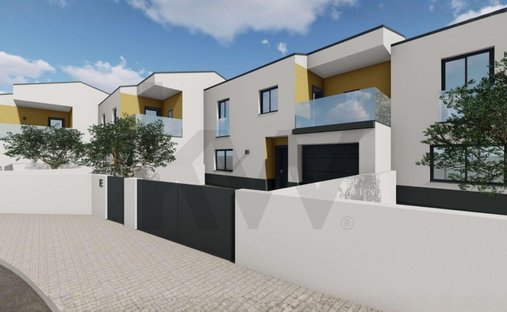 House in Abrigada, Lisbon, Portugal 1
