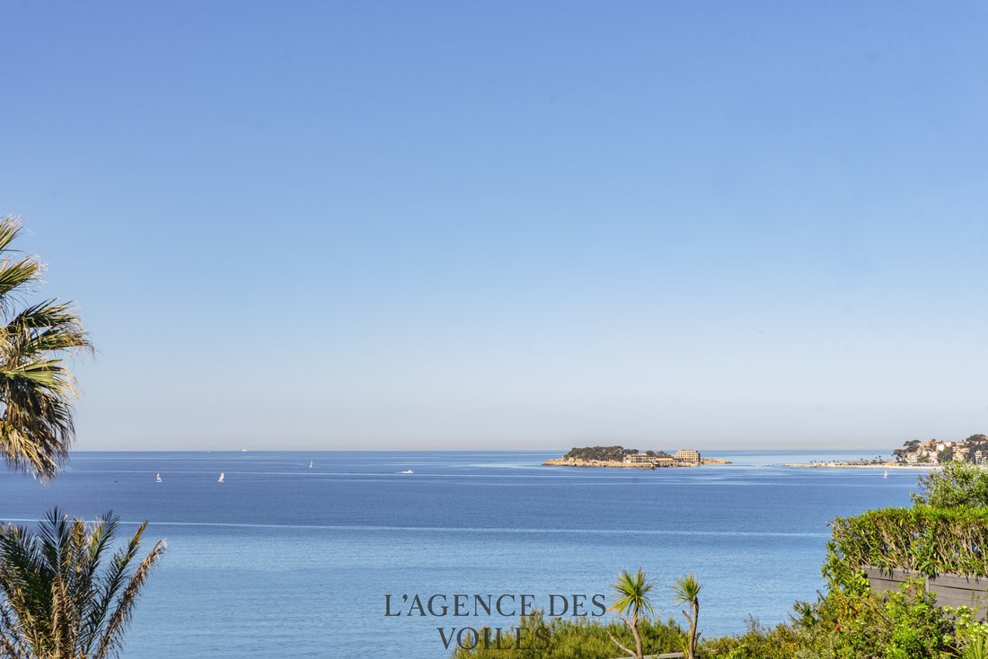 Apartment in Nord, Sanary-sur-Mer, France 1 - 17646334
